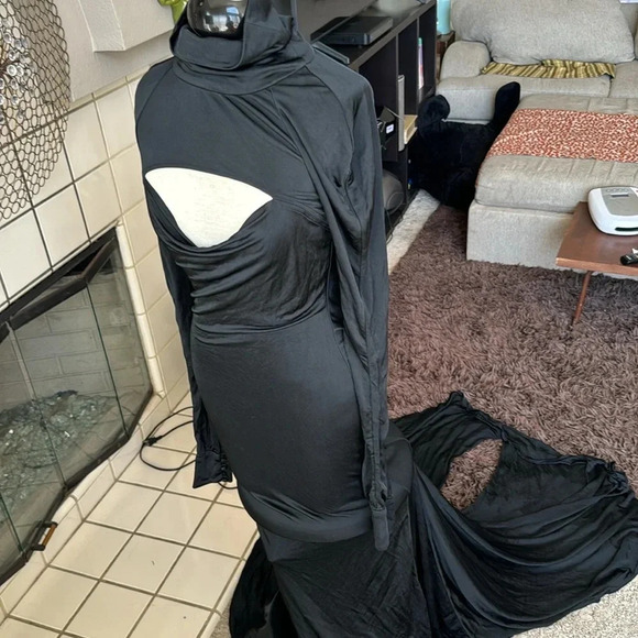 black gown w/ train long sleeve dramatic statement dress like Beyoncé wore sz 8 - Picture 16 of 17